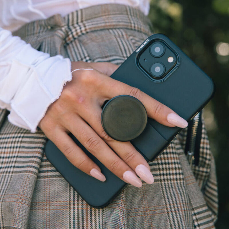 Black — iPhone 14 Plus MagSafe Case image number 3